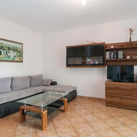 Amazing In * Supetar