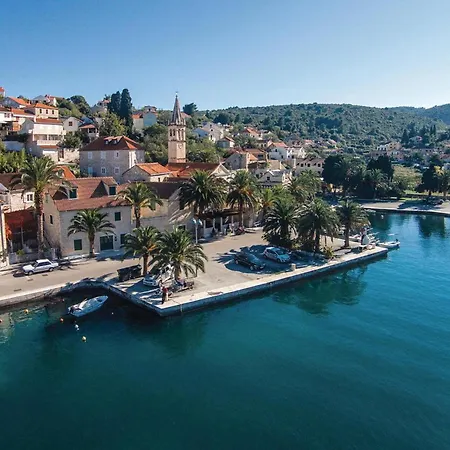 Amazing In * Supetar